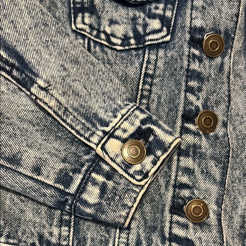 BARBIE ACID WASH JEAN JACKET - Picture 5 of 5